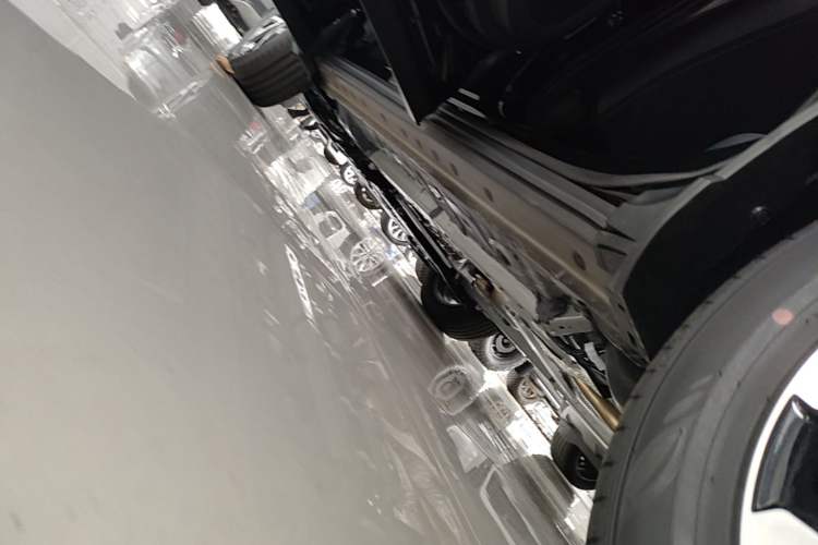 Used Toyota FRONTLANDER 2026 Model 2.0L CVT Luxury Edition Left Side Sill