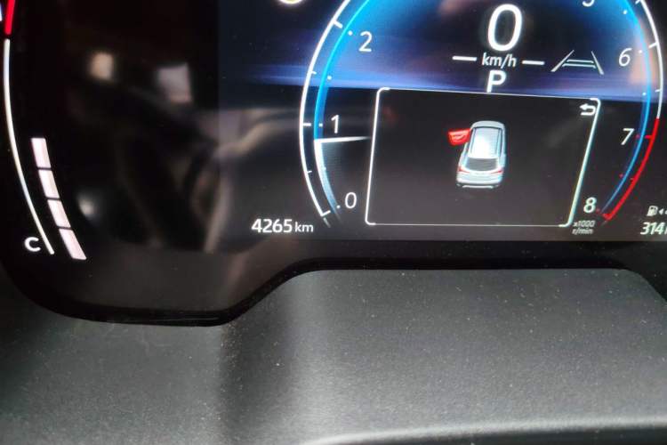 Used Toyota FRONTLANDER 2026 Model 2.0L CVT Comfort Edition Odometer Close Up