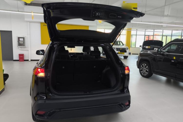 Used Toyota FRONTLANDER 2026 Model 2.0L CVT Comfort Edition Trunk