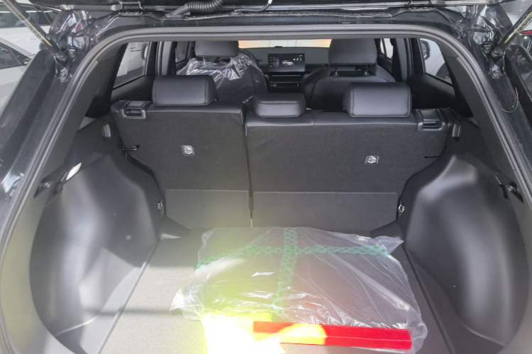 Used Toyota FRONTLANDER 2026 Model 2.0L CVT Comfort Edition Trunk