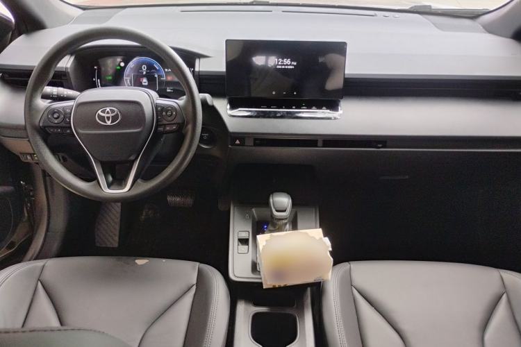 Used Toyota FRONTLANDER 2026 Model 2.0L Smart Electric Hybrid Dual-Engine Leading Edition Center Console