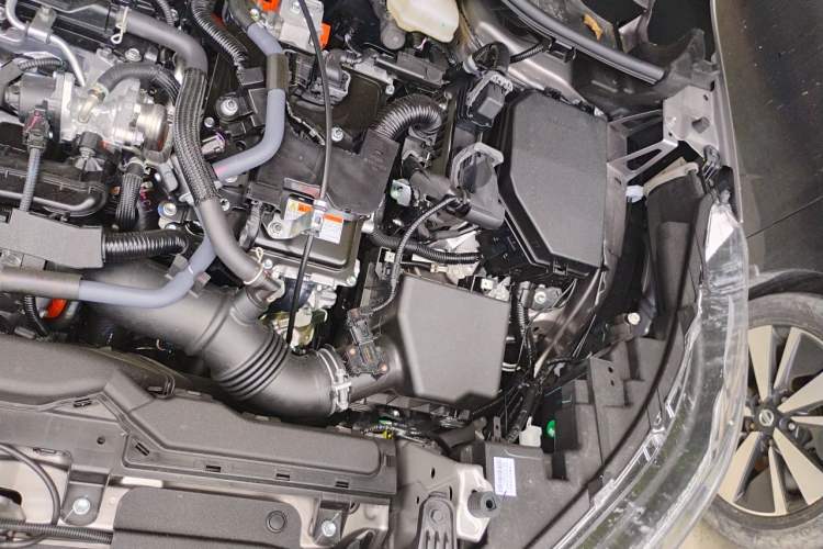 Used Toyota FRONTLANDER 2026 Model 2.0L Smart Electric Hybrid Dual-Engine Leading Edition Engine Bay Left
