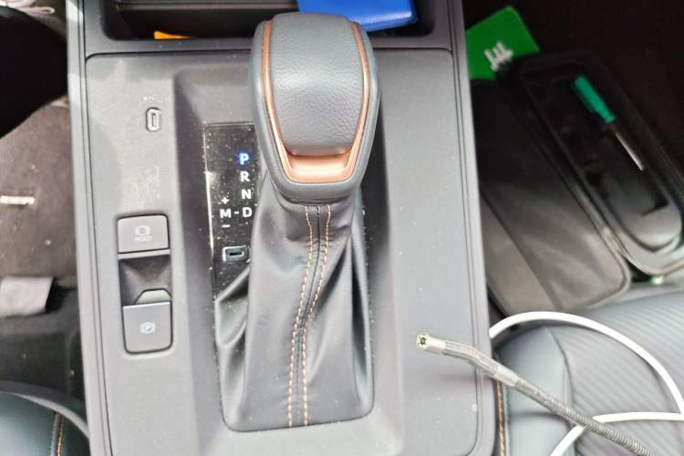 Used Toyota FRONTLANDER 2026 Model 2.0L CVT Comfort Edition Gear Lever
