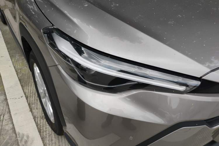 Used Toyota FRONTLANDER 2026 Model 2.0L Smart Electric Hybrid Dual-Engine Leading Edition Right Front Headlight