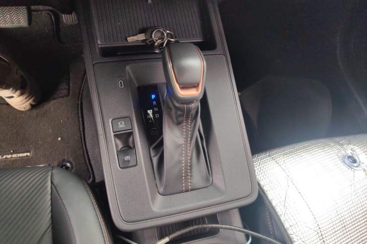 Used Toyota FRONTLANDER 2026 Model 2.0L CVT Comfort Edition Gear Lever