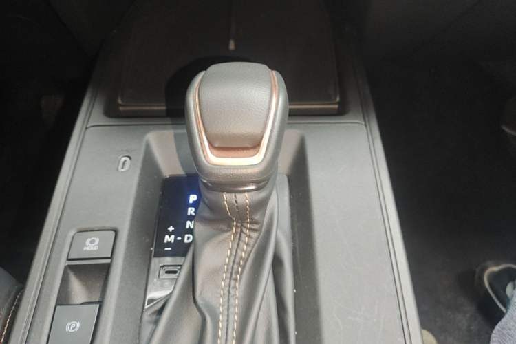Used Toyota FRONTLANDER 2026 Model 2.0L CVT Comfort Edition Gear Lever