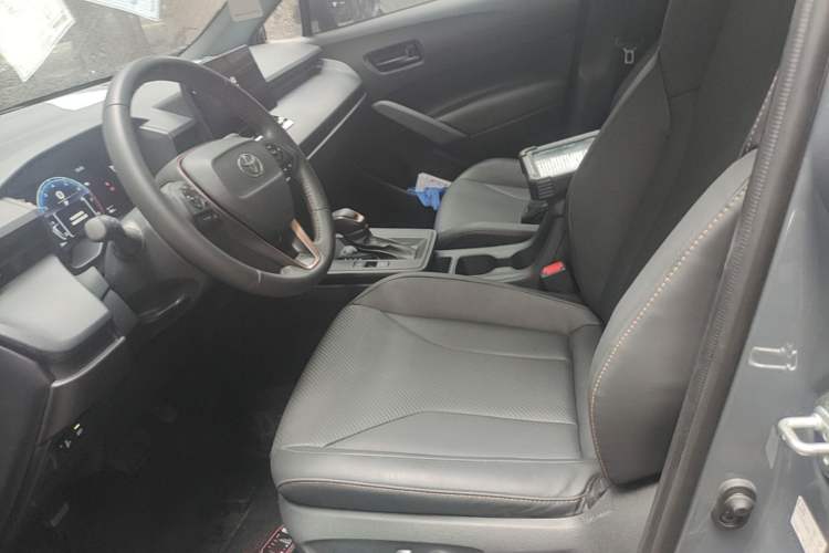 Used Toyota FRONTLANDER 2026 Model 2.0L CVT Comfort Edition Left Front Seat