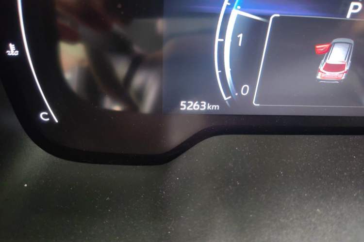 Used Toyota FRONTLANDER 2026 Model 2.0L CVT Comfort Edition Odometer Close Up