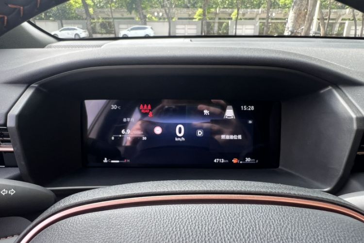 Used Toyota FRONTLANDER 2026 Model 2.0L CVT Luxury Edition Odometer Close Up