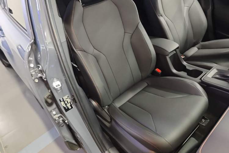 Used Toyota FRONTLANDER 2026 Model 2.0L CVT Comfort PLUS Edition Right Front Seat