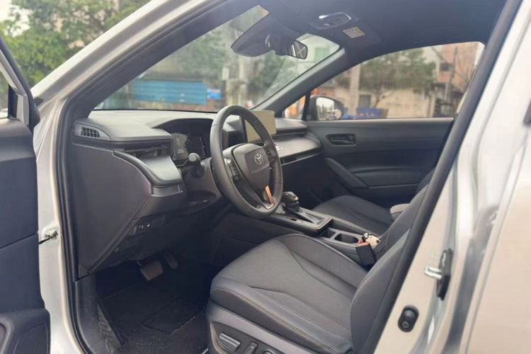 Used Toyota FRONTLANDER 2026 Model 2.0L CVT Comfort Edition Interior 2