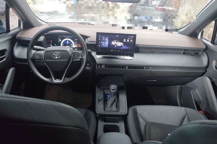 Used Toyota FRONTLANDER 2026 Model 2.0L Smart Electric Hybrid Dual-Engine Leading Edition Center Console