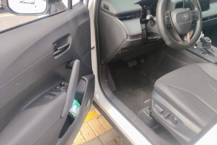 Used Toyota FRONTLANDER 2026 Model 2.0L CVT Comfort PLUS Edition Driver Seat