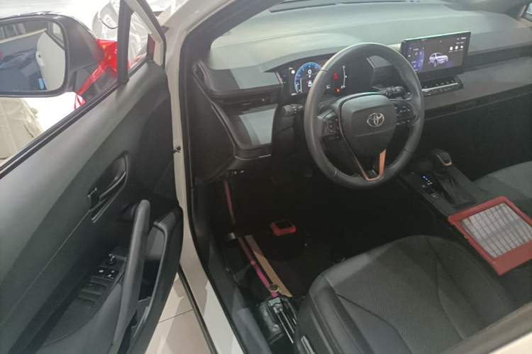 Used Toyota FRONTLANDER 2026 Model 2.0L CVT Comfort Edition Driver Seat