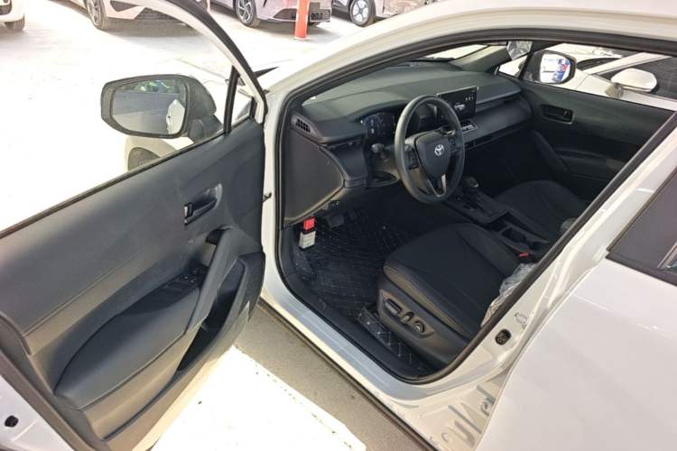 Used Toyota FRONTLANDER 2026 Model 2.0L CVT Comfort Edition Driver Seat