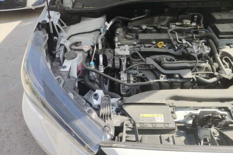 Used Toyota FRONTLANDER 2026 Model 2.0L CVT Comfort Edition Engine Bay Right