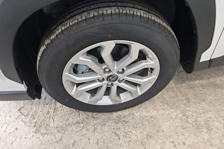 Used Toyota FRONTLANDER 2026 Model 2.0L CVT Comfort Edition Exterior 1
