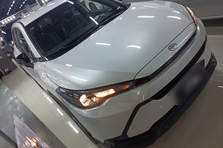 Used Toyota FRONTLANDER 2026 Model 2.0L CVT Comfort Edition Exterior 2