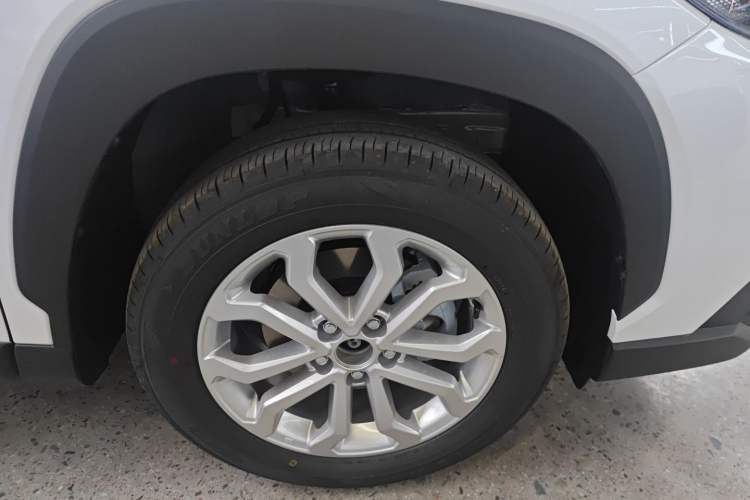 Used Toyota FRONTLANDER 2026 Model 2.0L CVT Comfort Edition Exterior 3