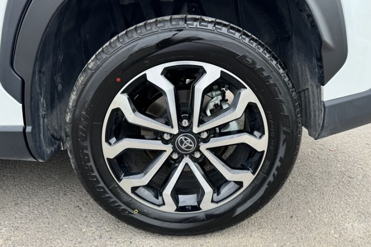 Used Toyota FRONTLANDER 2026 Model 2.0L CVT Luxury Edition Exterior 3