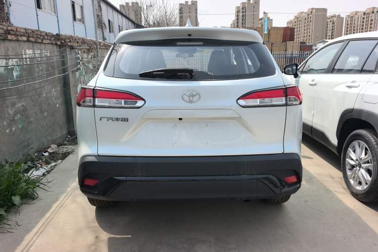 Used Toyota FRONTLANDER 2026 Model 2.0L CVT Comfort Edition Exterior 4