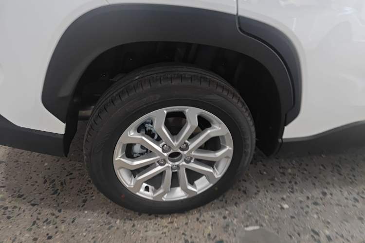 Used Toyota FRONTLANDER 2026 Model 2.0L CVT Comfort Edition Exterior 5