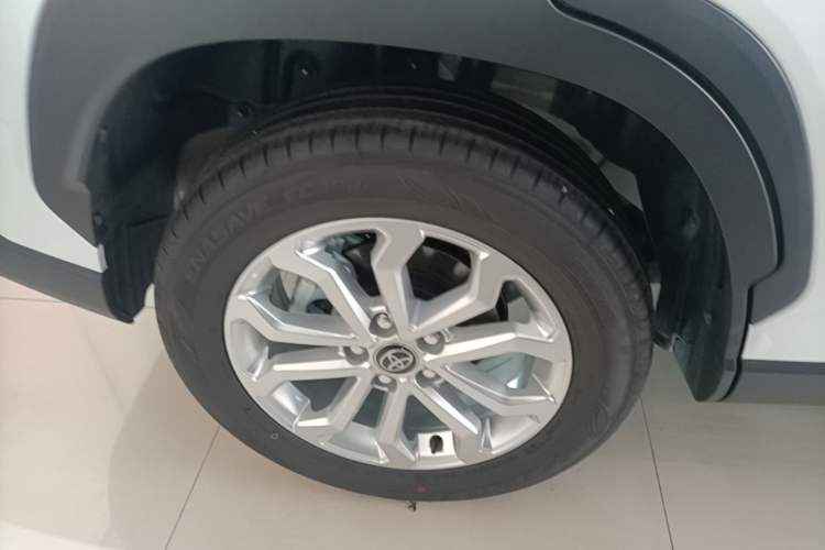 Used Toyota FRONTLANDER 2026 Model 2.0L CVT Comfort Edition Exterior 5