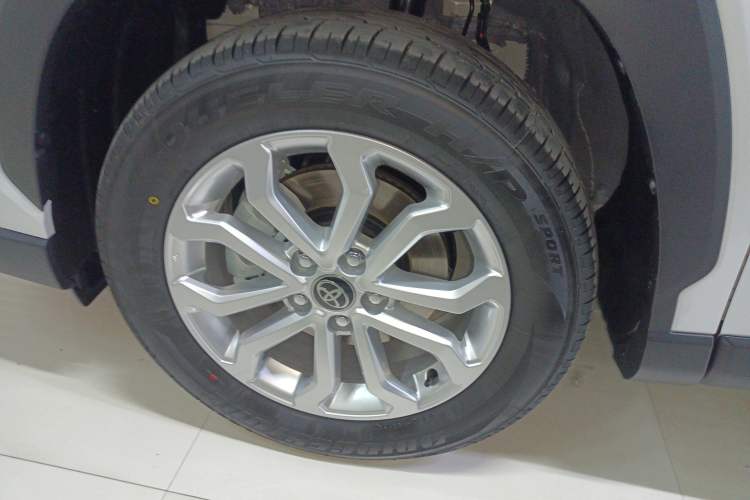 Used Toyota FRONTLANDER 2026 Model 2.0L CVT Comfort Edition Exterior 7
