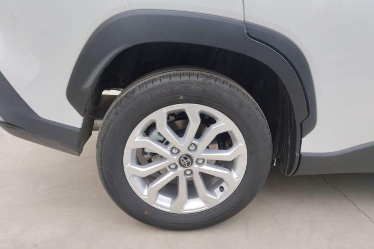 Used Toyota FRONTLANDER 2026 Model 2.0L CVT Comfort PLUS Edition Exterior 8