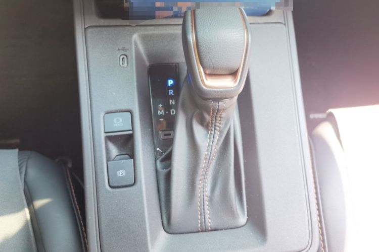 Used Toyota FRONTLANDER 2026 Model 2.0L CVT Comfort Edition Gear Lever