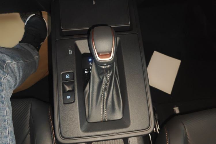 Used Toyota FRONTLANDER 2026 Model 2.0L CVT Comfort Edition Gear Lever