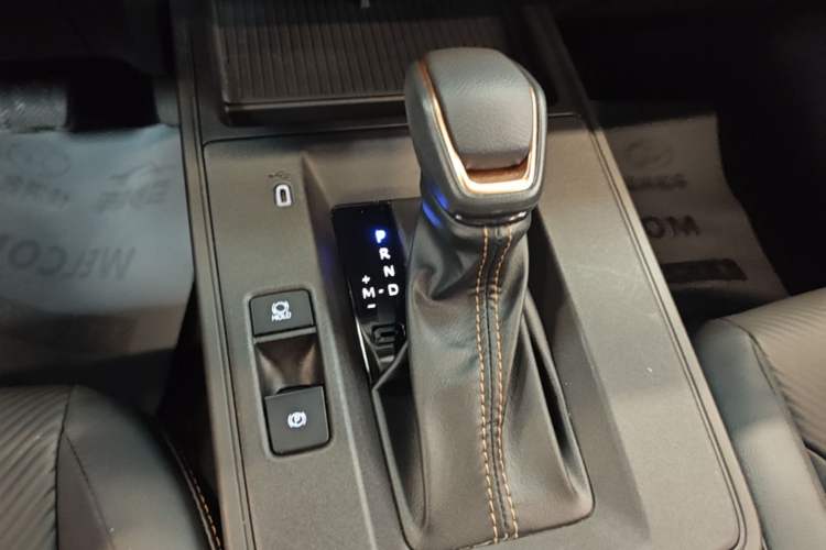 Used Toyota FRONTLANDER 2026 Model 2.0L CVT Comfort Edition Gear Lever