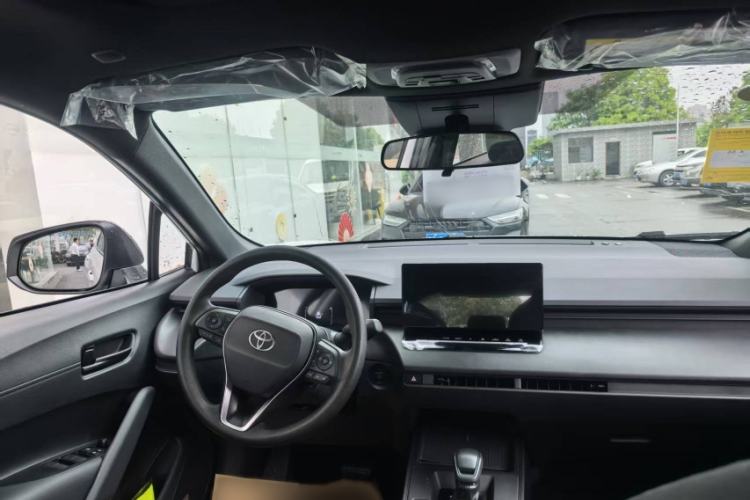Used Toyota FRONTLANDER 2026 Model 2.0L Smart Electric Hybrid Dual-Engine Leading Edition Interior 1
