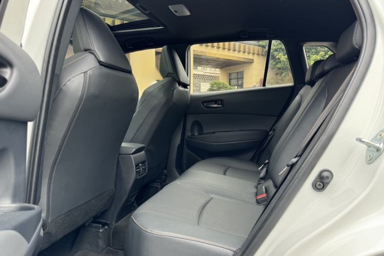 Used Toyota FRONTLANDER 2026 Model 2.0L CVT Luxury Edition Interior 1