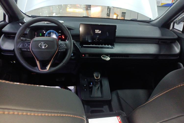 Used Toyota FRONTLANDER 2026 Model 2.0L CVT Comfort Edition Interior 2