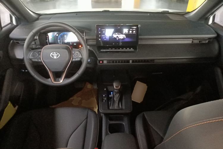 Used Toyota FRONTLANDER 2026 Model 2.0L CVT Comfort Edition Interior 2