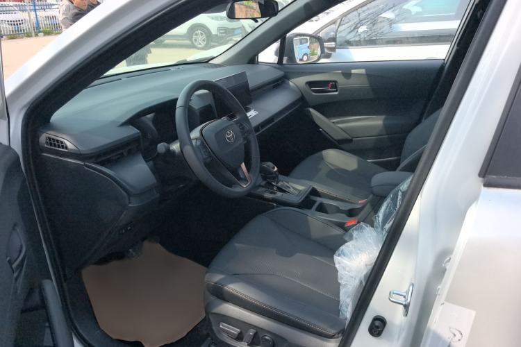Used Toyota FRONTLANDER 2026 Model 2.0L CVT Comfort Edition Interior 2