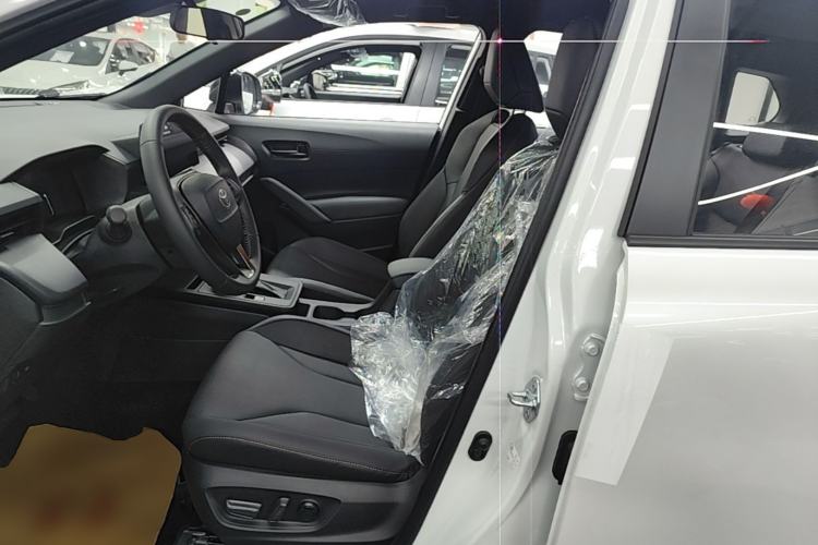 Used Toyota FRONTLANDER 2026 Model 2.0L CVT Comfort Edition Left Front Seat