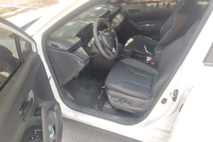 Used Toyota FRONTLANDER 2026 Model 2.0L CVT Comfort Edition Left Front Seat