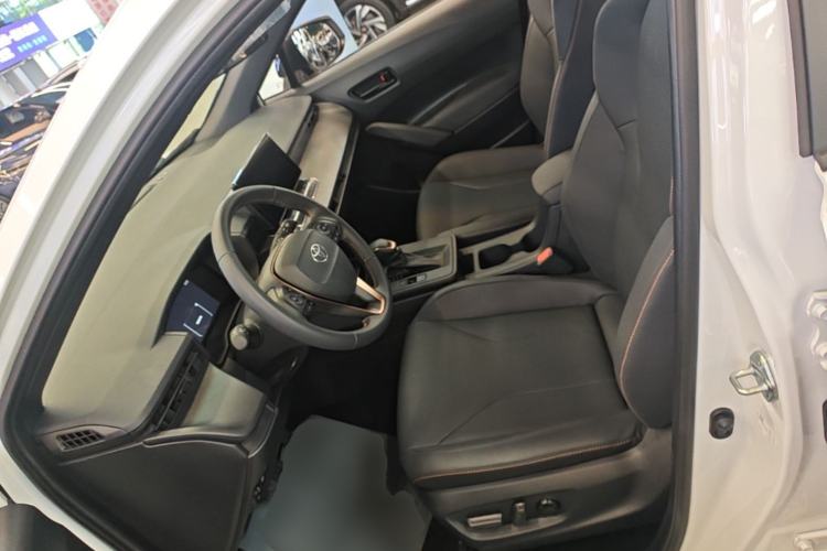 Used Toyota FRONTLANDER 2026 Model 2.0L CVT Comfort Edition Left Front Seat