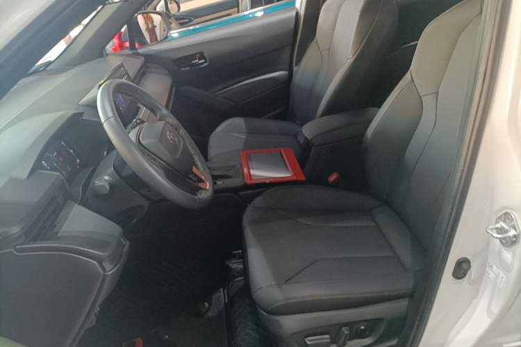 Used Toyota FRONTLANDER 2026 Model 2.0L CVT Comfort Edition Left Front Seat