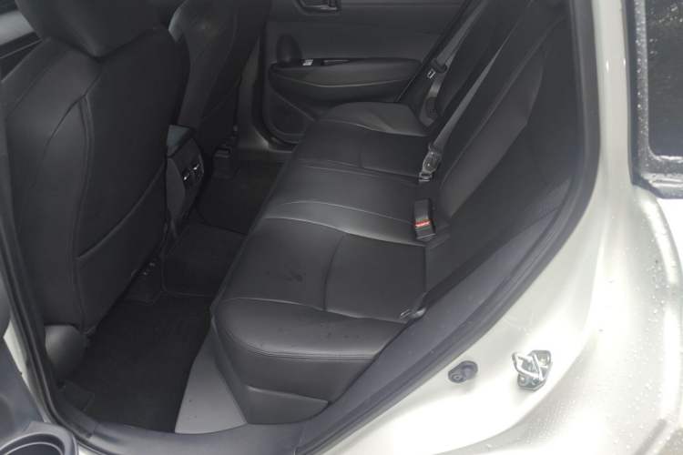 Used Toyota FRONTLANDER 2026 Model 2.0L Smart Electric Hybrid Dual-Engine Leading Edition Left Rear Seat