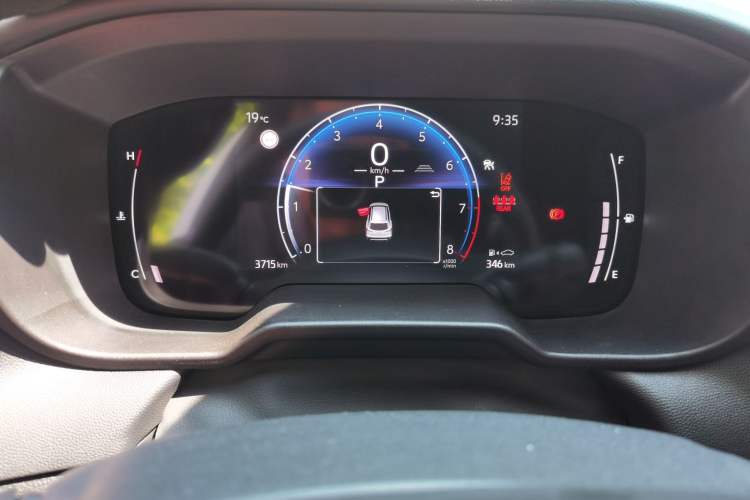 Used Toyota FRONTLANDER 2026 Model 2.0L CVT Comfort Edition Odometer Close Up