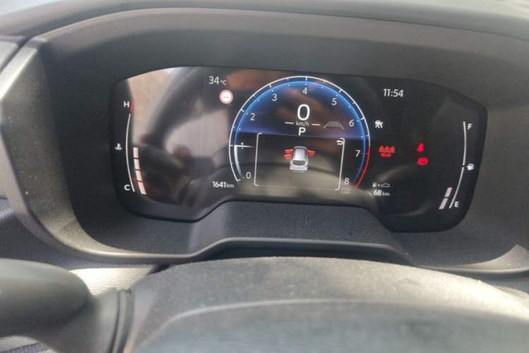 Used Toyota FRONTLANDER 2026 Model 2.0L CVT Comfort Edition Odometer Close Up