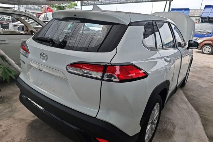 Used Toyota FRONTLANDER 2026 Model 2.0L CVT Comfort Edition Rear Right 45 Deg