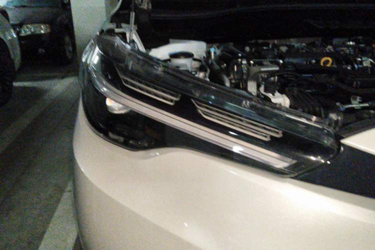 Used Toyota FRONTLANDER 2026 Model 2.0L CVT Luxury Edition Right Front Headlight