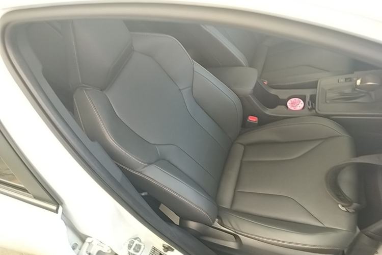 Used Toyota FRONTLANDER 2026 Model 2.0L CVT Comfort Edition Right Front Seat