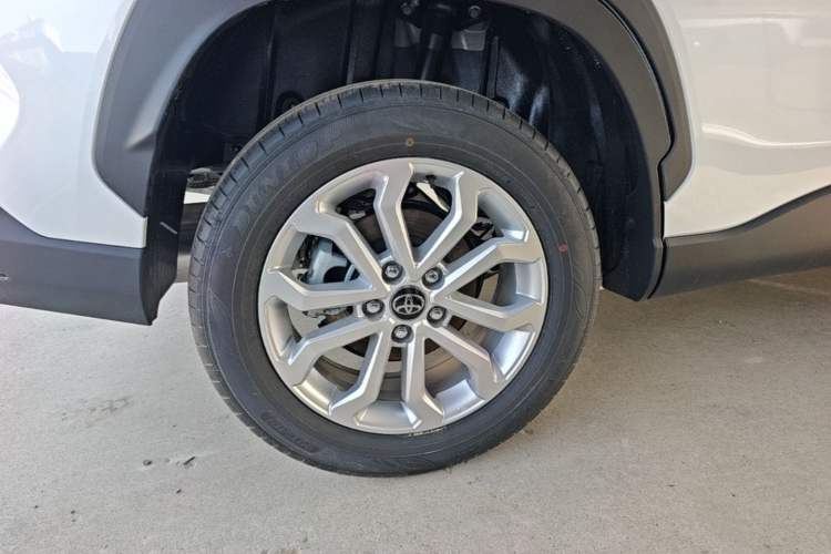 Used Toyota FRONTLANDER 2026 Model 2.0L CVT Comfort Edition Right Rear Wheel Hub