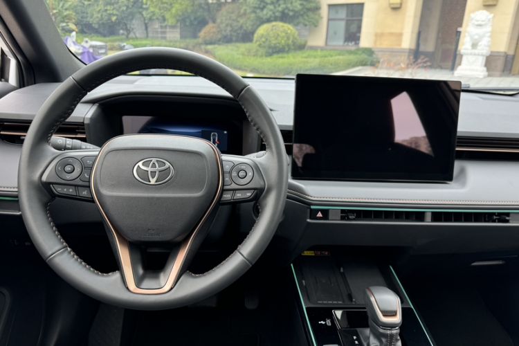 Used Toyota FRONTLANDER 2026 Model 2.0L CVT Luxury Edition Steering Wheel