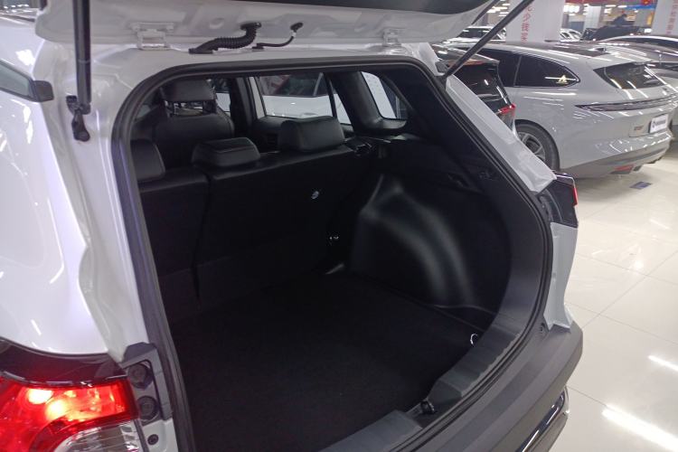 Used Toyota FRONTLANDER 2026 Model 2.0L CVT Comfort Edition Trunk